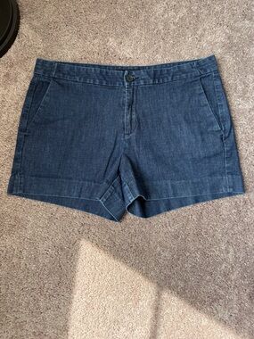 Banana Republic Indigo Blue Denim Shorts Hampton fit size 10